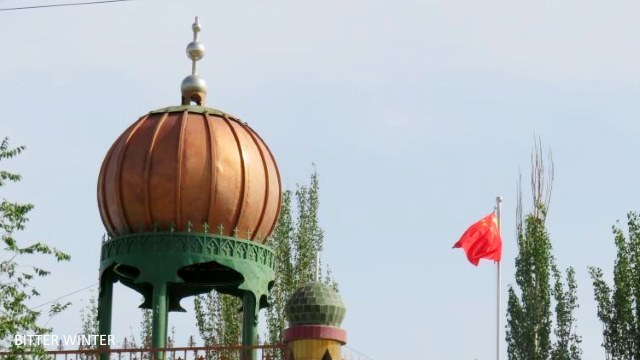 사라지고 있는 이슬람 초승달∙별 상징