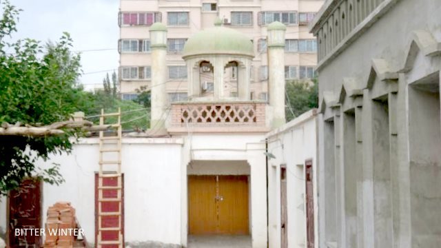 사라지고 있는 이슬람 초승달∙별 상징