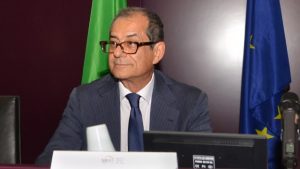 G tria