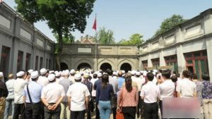 Muslim-participate-in-flag-raising-ceremony