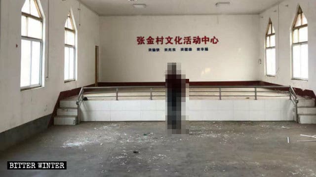 장진촌의 삼자애국운동교회는 정리된 후 문화 활동 센터로 개조되었다.