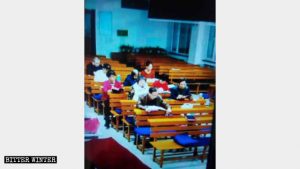 톄링시에 소재한 삼자교회의 신자들 수가 줄고 있다