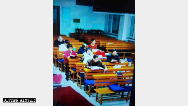 톄링시에 소재한 삼자교회의 신자들 수가 줄고 있다