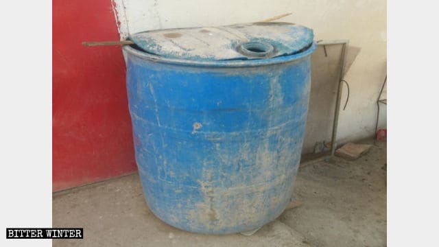 ‘반테러리즘 목적’으로 임대 주택이 설치해야 하는 대형 수조