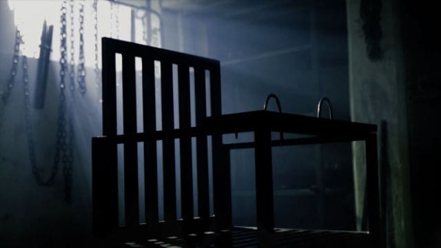 비밀 조사실의 심문 의자 및 고문 형구