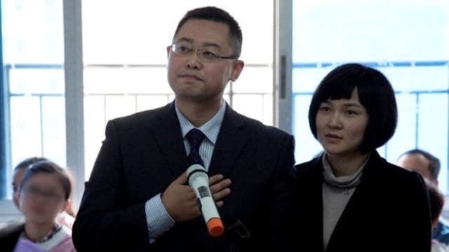 왕이 목사와 그의 아내 장룽