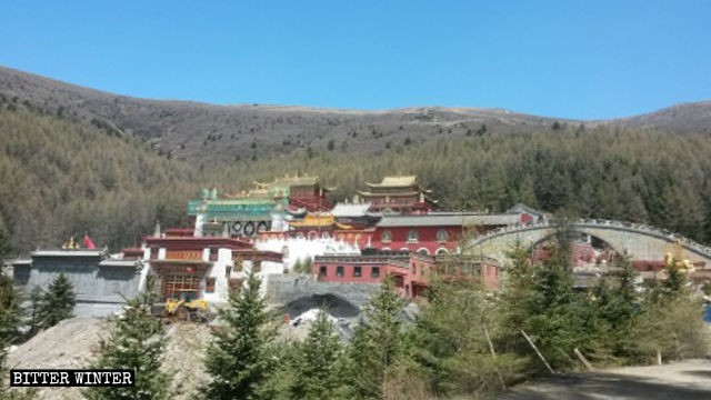 우타이산 길상사의 전경