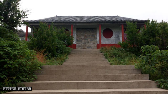 이청구 류위안(榴园)진에 있는 산황망묘(三皇莽廟)가 봉해진 모습