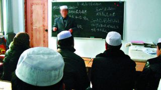 타지역 출신 이맘들을 추방하는 허난성