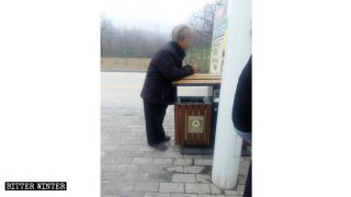 부활한 문화혁명: 종교적인 것은 무엇이나 몰아내