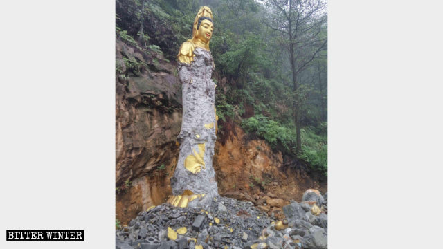 백상사(白象寺)에 있던 옥외 관음상이 철거되었다